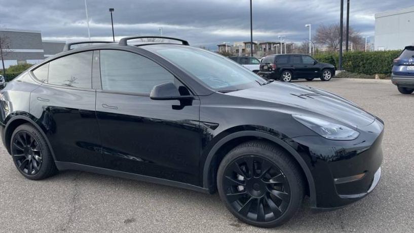 TESLA MODEL Y 2022 7SAYGAEE2NF532211 image